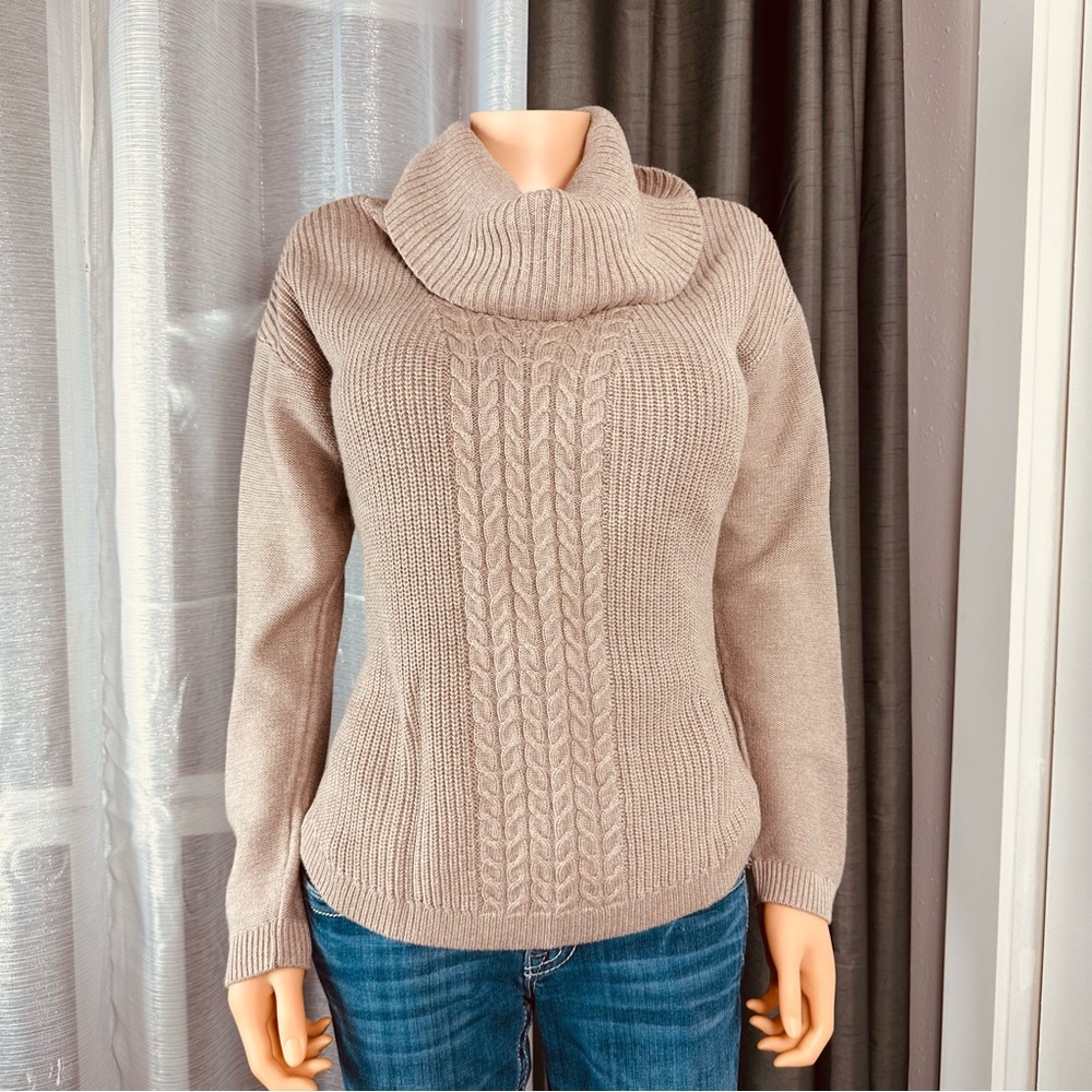 Banana Republic turtleneck beautiful sweater tan color sizeM